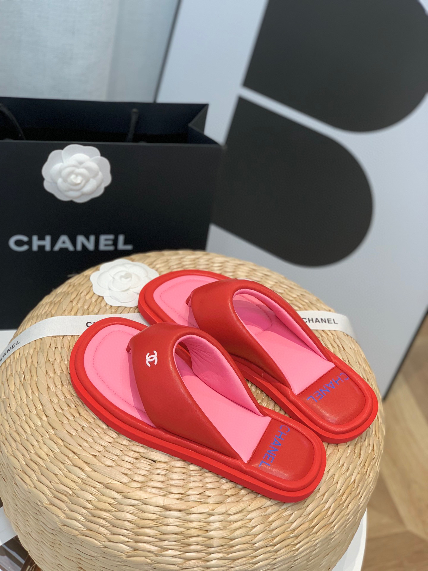 TOP CHANEL Puffy Thong Sandals Lambskin - 7 Colours