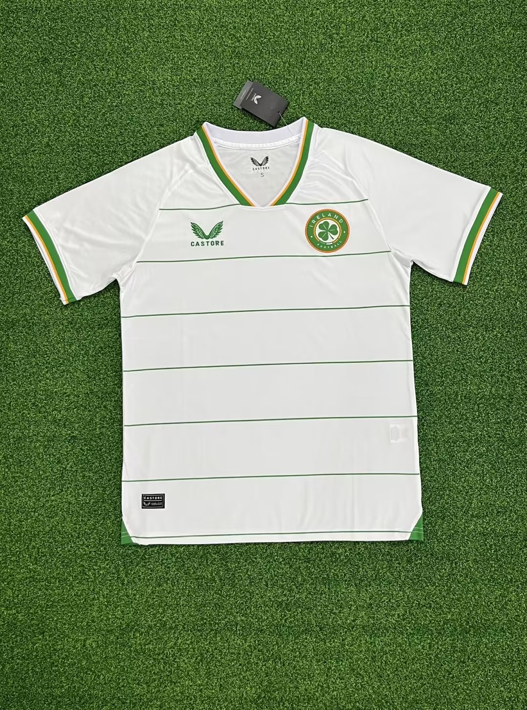 2425  IRELAND National Away  jersey...Player embroidery version