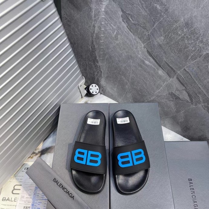Balenciaga  Flat Slippers Slide Sandal(Replica)