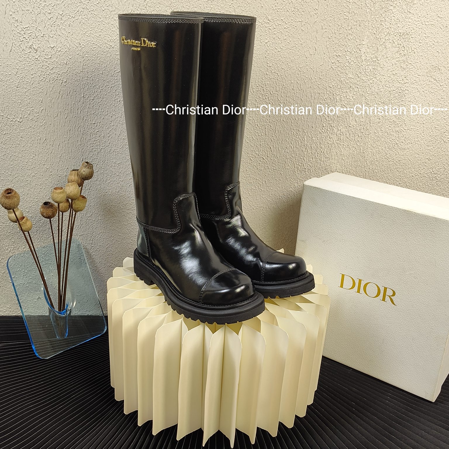 TOP Christian Dior Cowhide High Boots with Logo Print - 3 Colors