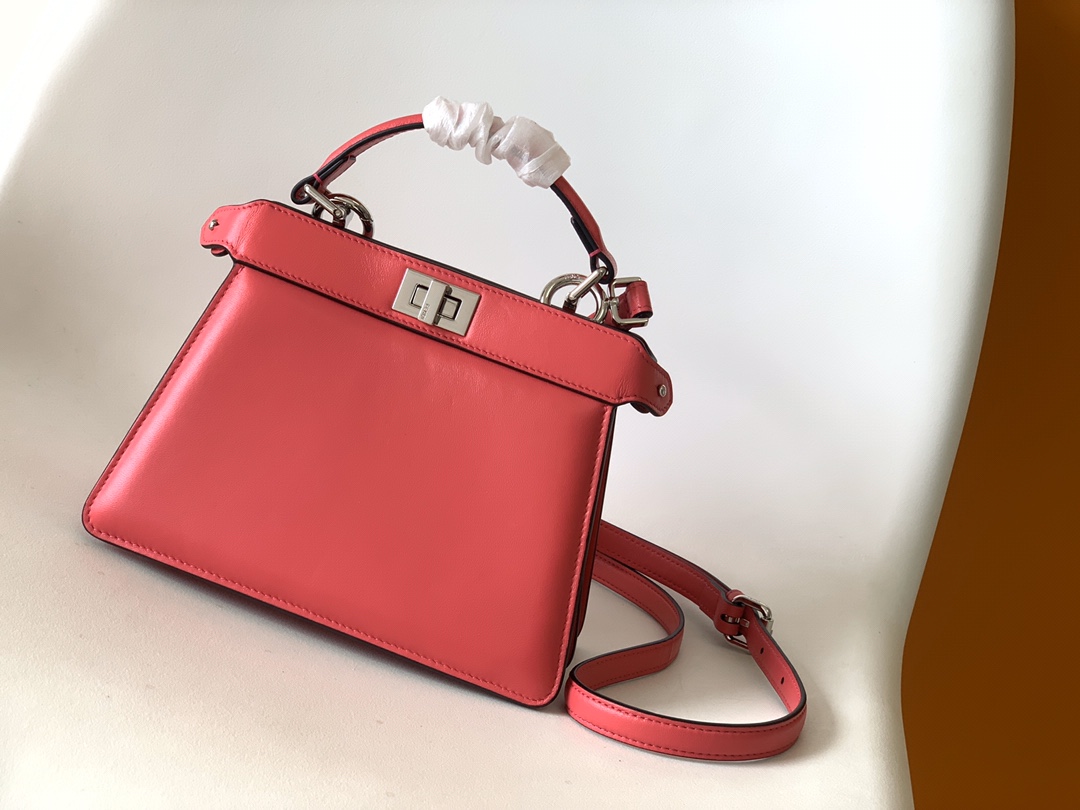 TOP FENDI Iconic Peekaboo ISeeU Bag Lambskin Mini 20x11x15.5cm - 9 Color