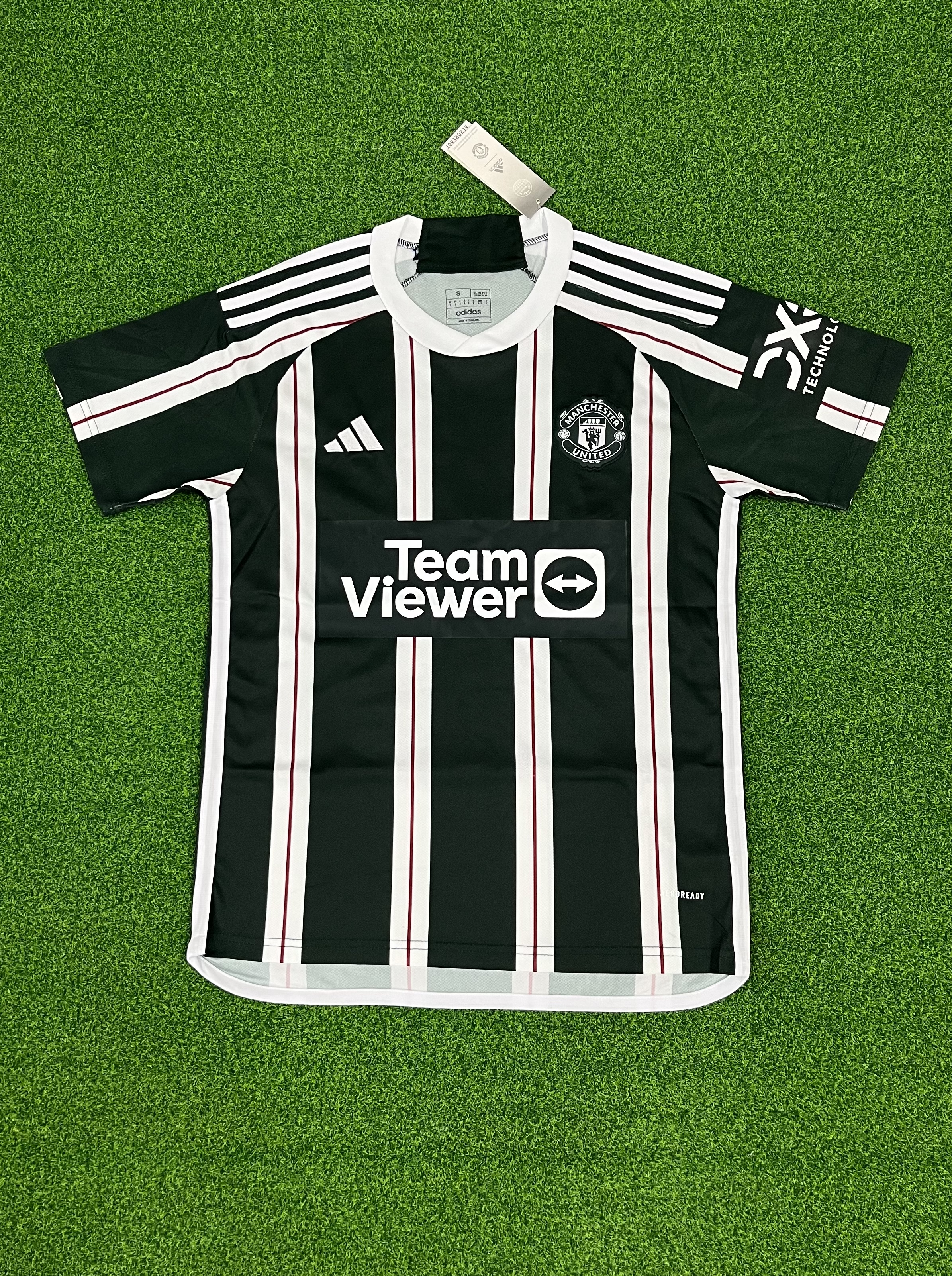 2425 Manchester United Away  jersey.Player embroidery version