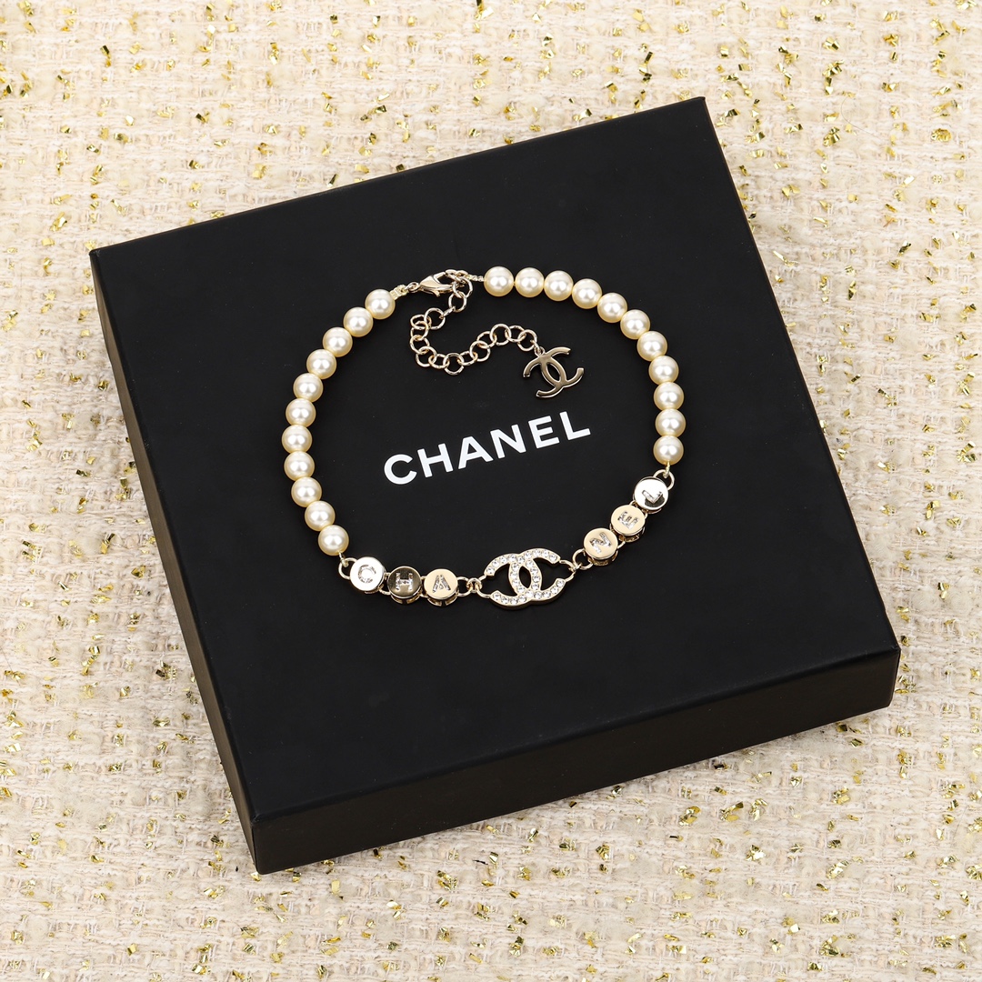 TOP CHANEL Pearl Necklaces - Gold
