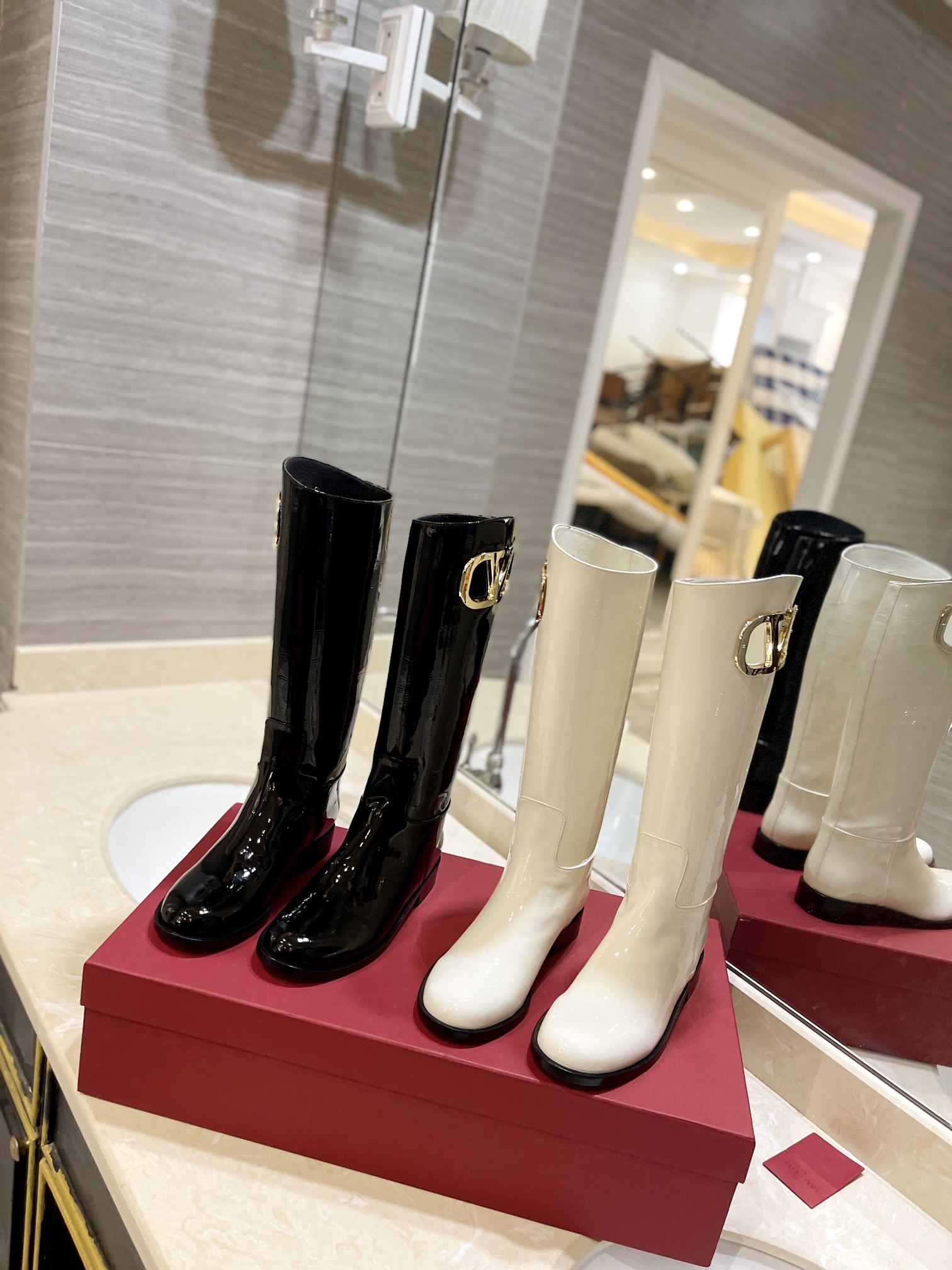 TOP VALENTINO Mirror Cowhide Soft Paint Boots - 2cm - Two Colors