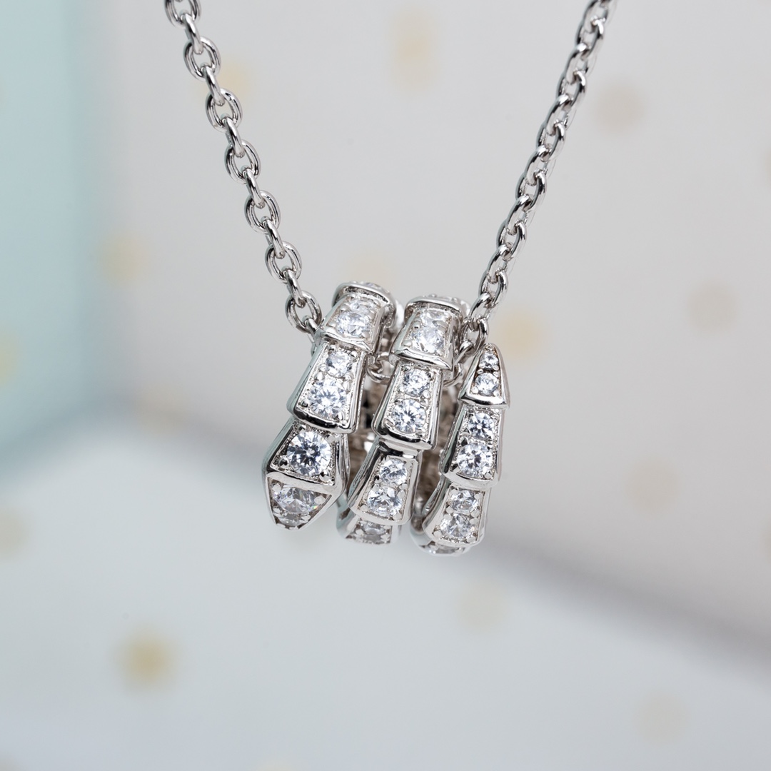 TOP BVLGARI Full Diamond Snake Bone Necklace - 2 Colors