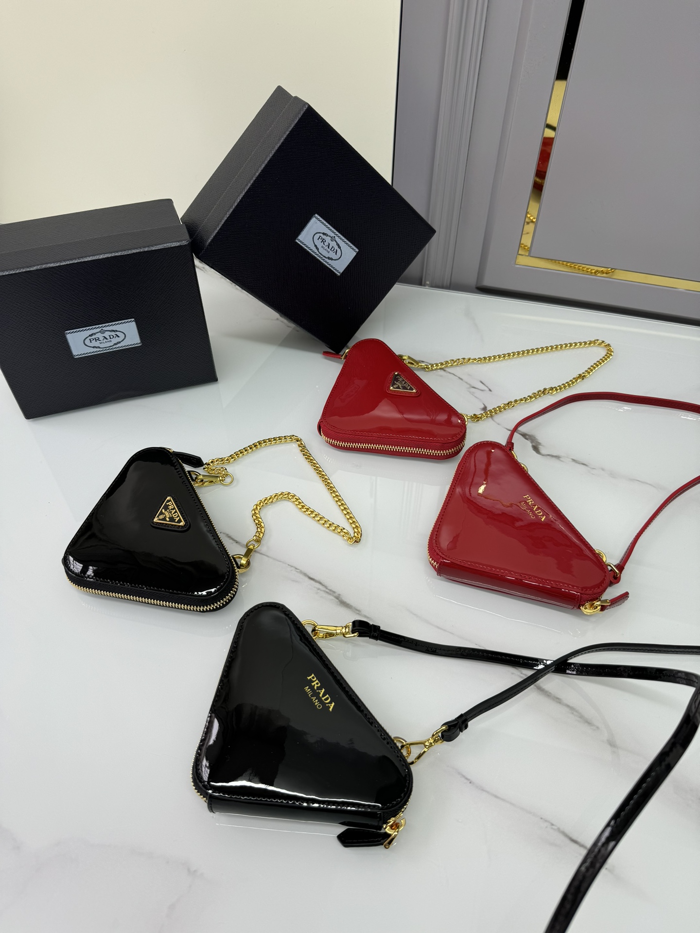 TOP PRADA Triangle Bag Patent Leather Mini 15x10x5cm - 2 Color
