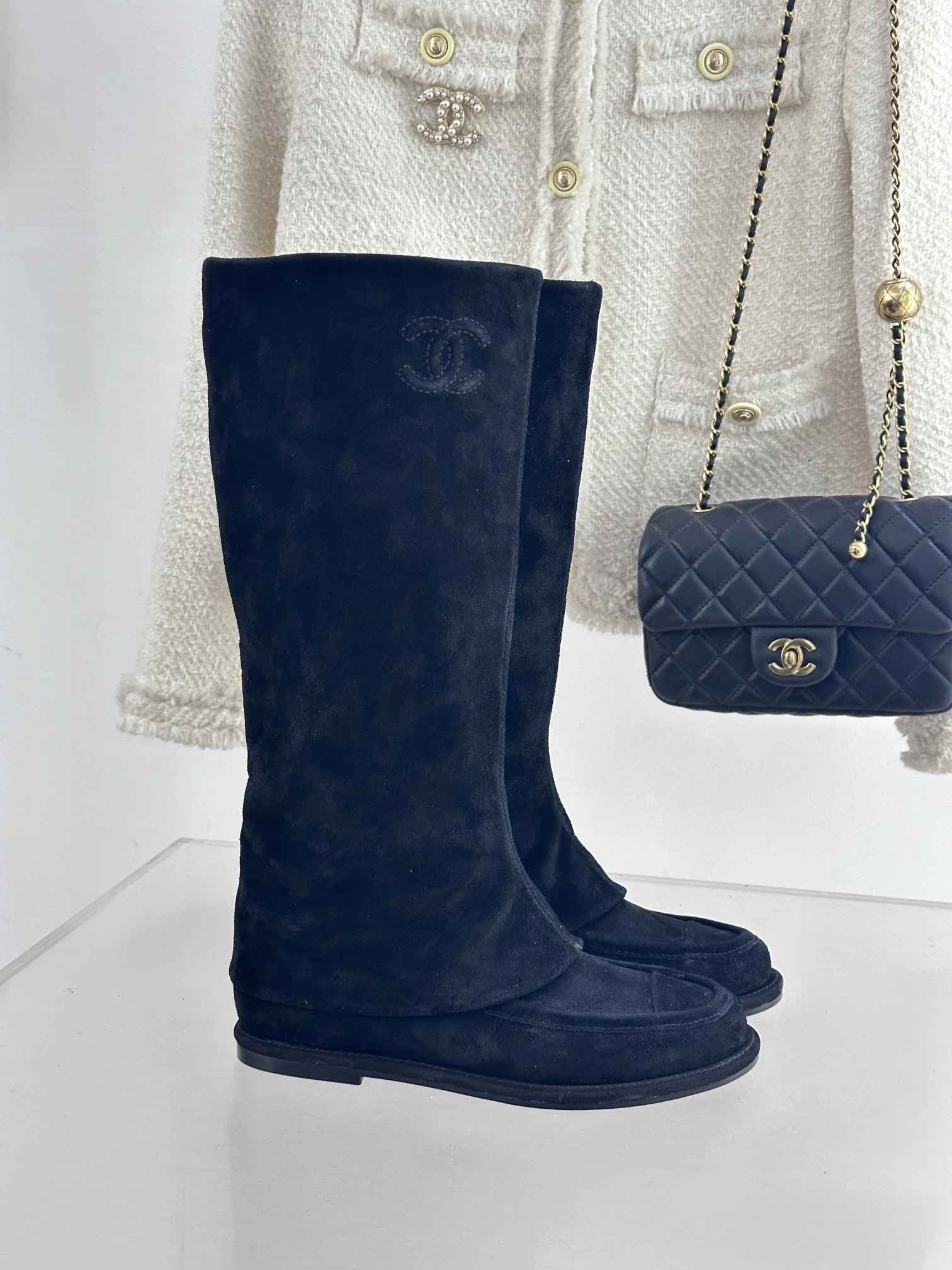 TOP CHANEL 25C Suede Pant Boots - 2 Colour