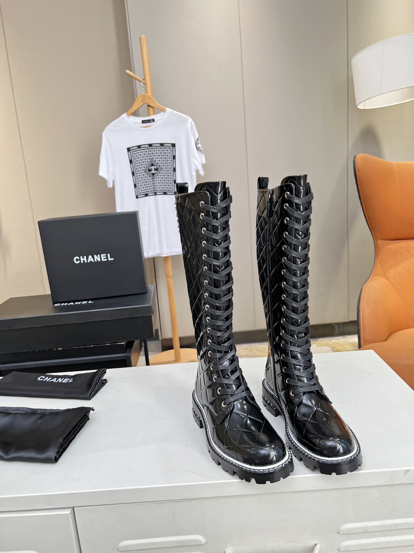 TOP CHANEL Cowhide Embossed Classic Martin Boots - Black