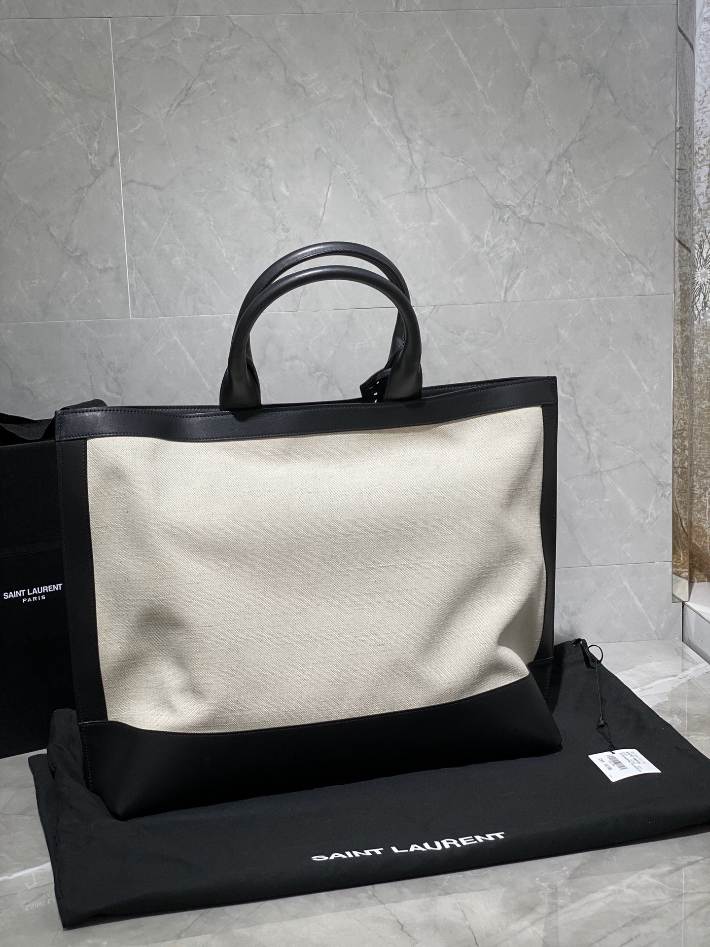TOP Yves Saint Laurent YSL Shopping Tote Bag 41.5x34x14cm - Black & White