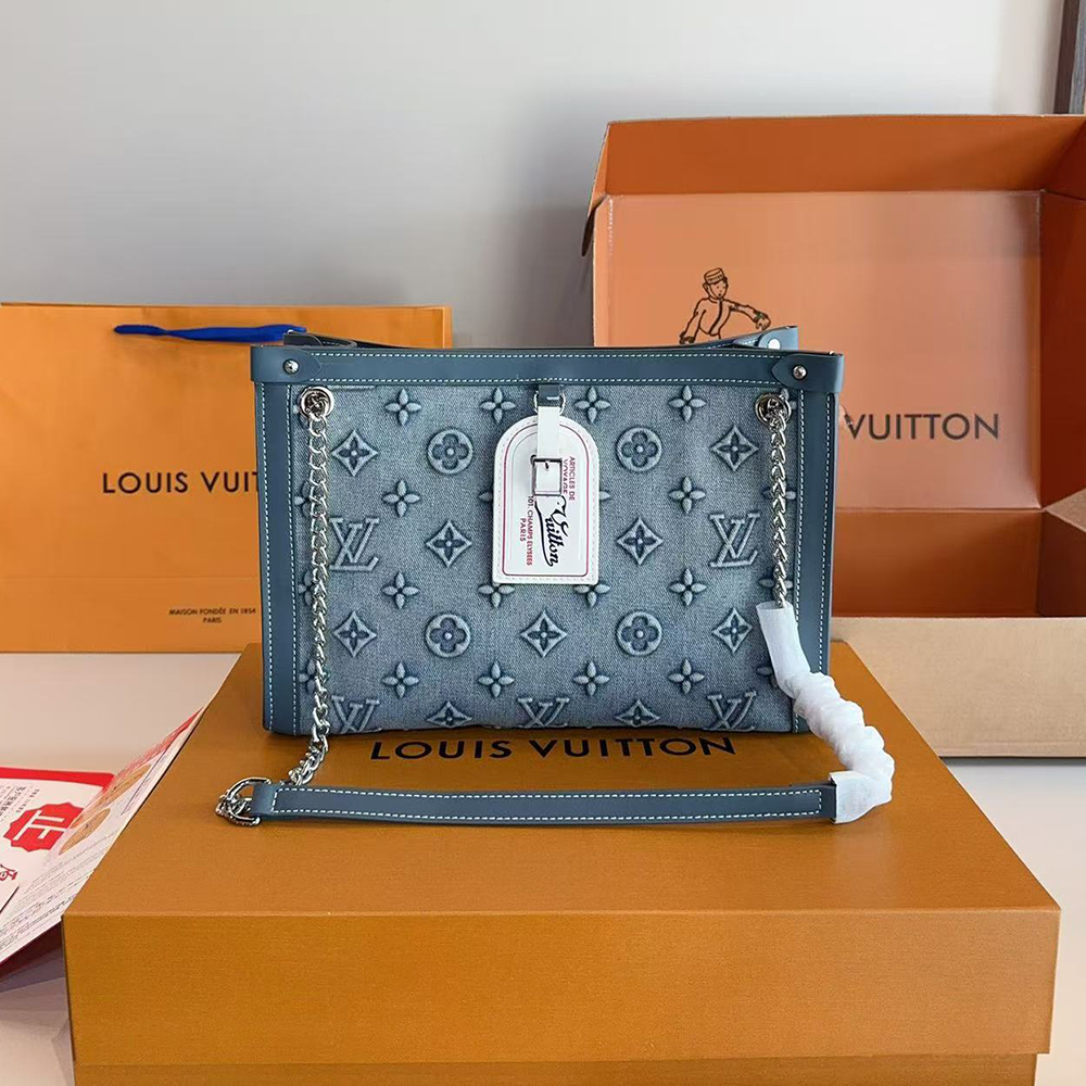 Louis Vuitton LV  Tote  bag (10A Mirror Version)