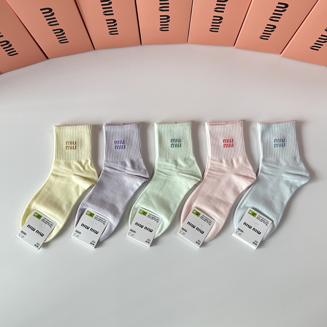 TOP Miu Miu Socks - 5 Pieces as a Set