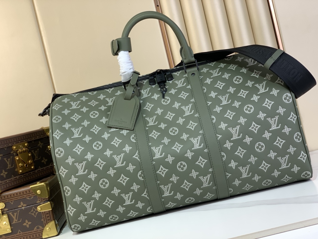 TOP Louis Vuitton LV Men's  Keepall Bandoulière 50 Bag 50x29x23cm - Green