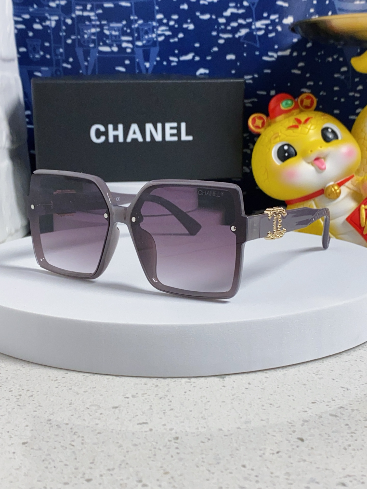 TOP CHANEL Sunglasses - 4 Colors