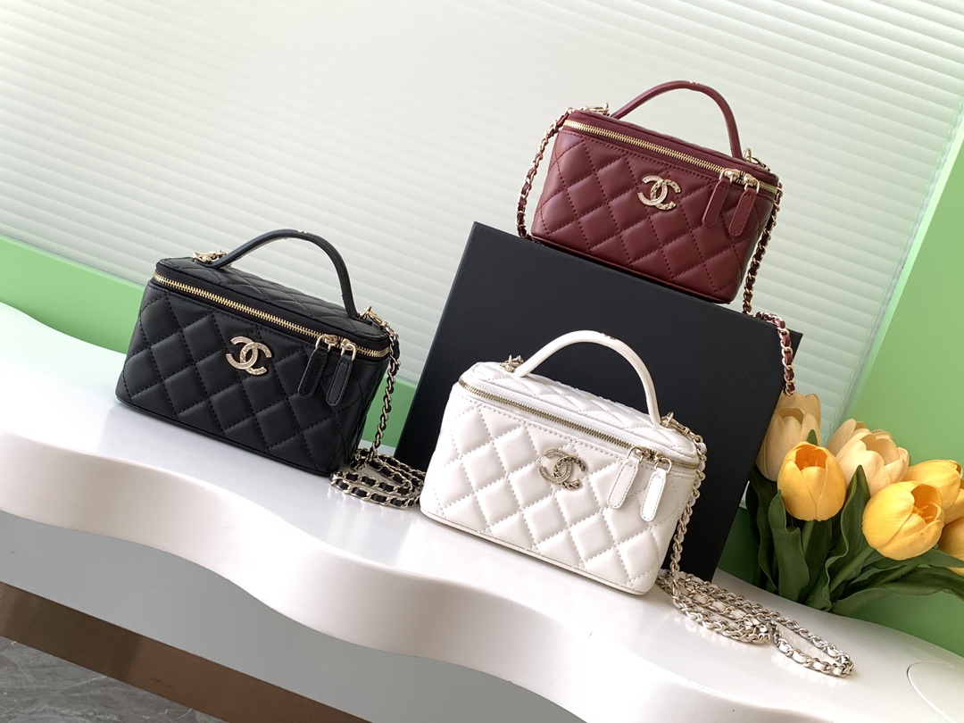 TOP CHANEL Vanity Case Lambskin 17×9.5×8cm - 3 Color