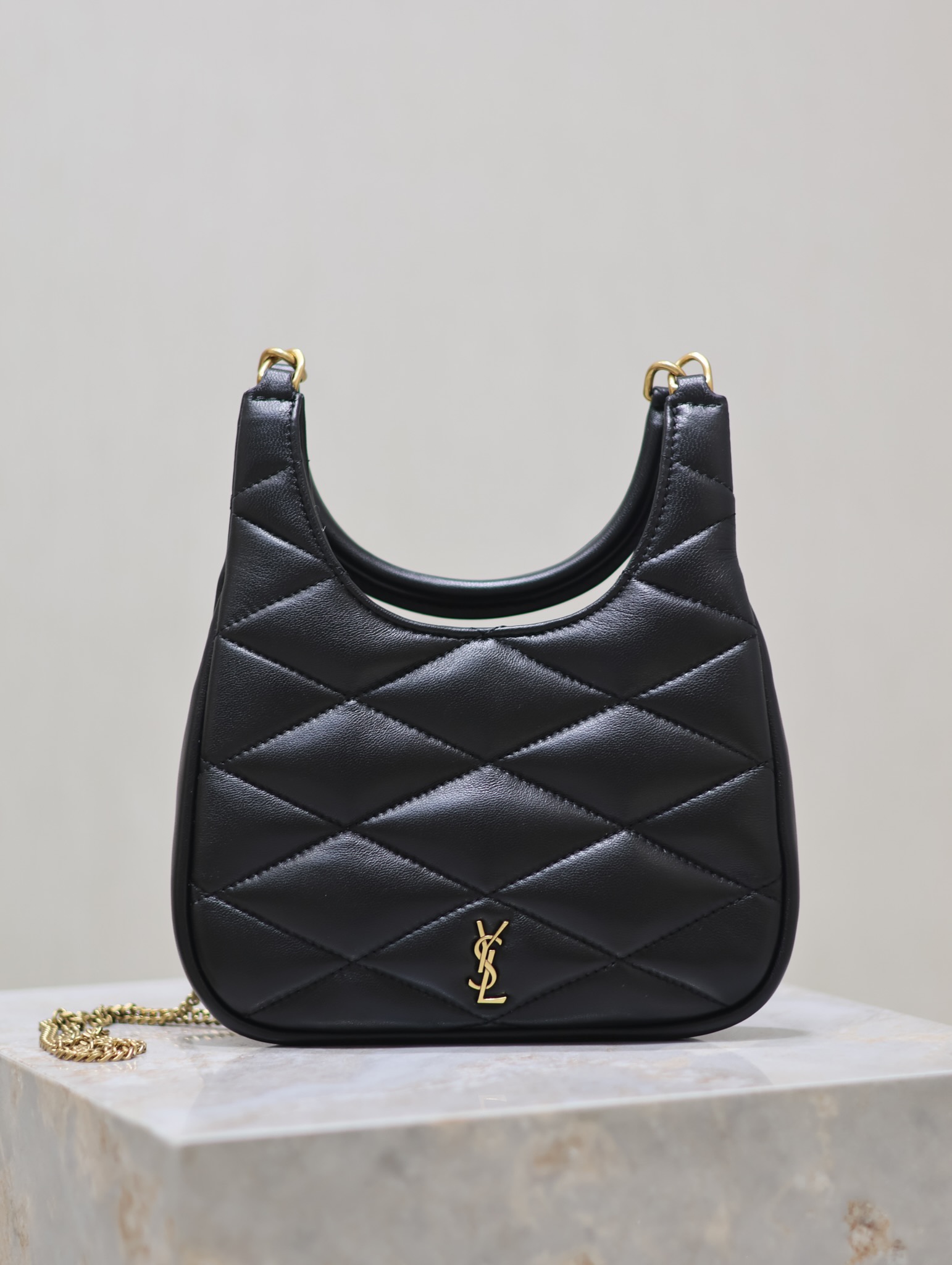 TOP Yves Saint Laurent YSL SADE Hobo Lambskin Bag  19 x 21 x 4 cm - BLACK&GHW