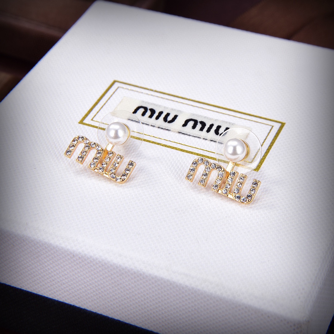 TOP Miu Miu Letter Earrings - 2 Colors