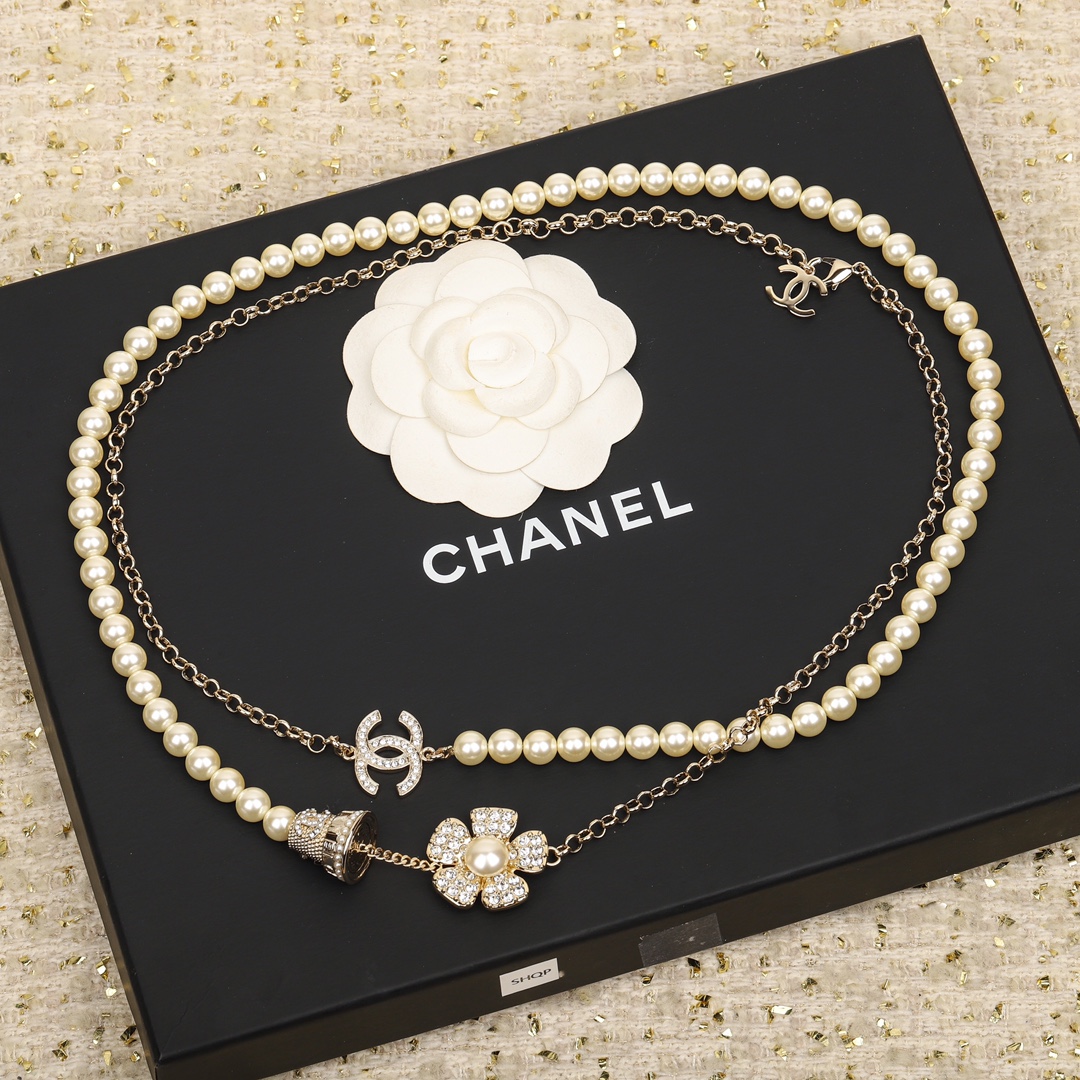 TOP CHANEL Diamond Logo Potted Flower Pearl Necklace