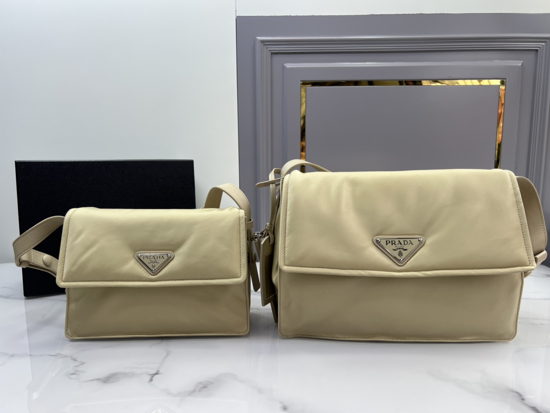 Top PRADA Messenger Bag Nylon 23x16x11cm/30x21.5x12cm - Desert Color