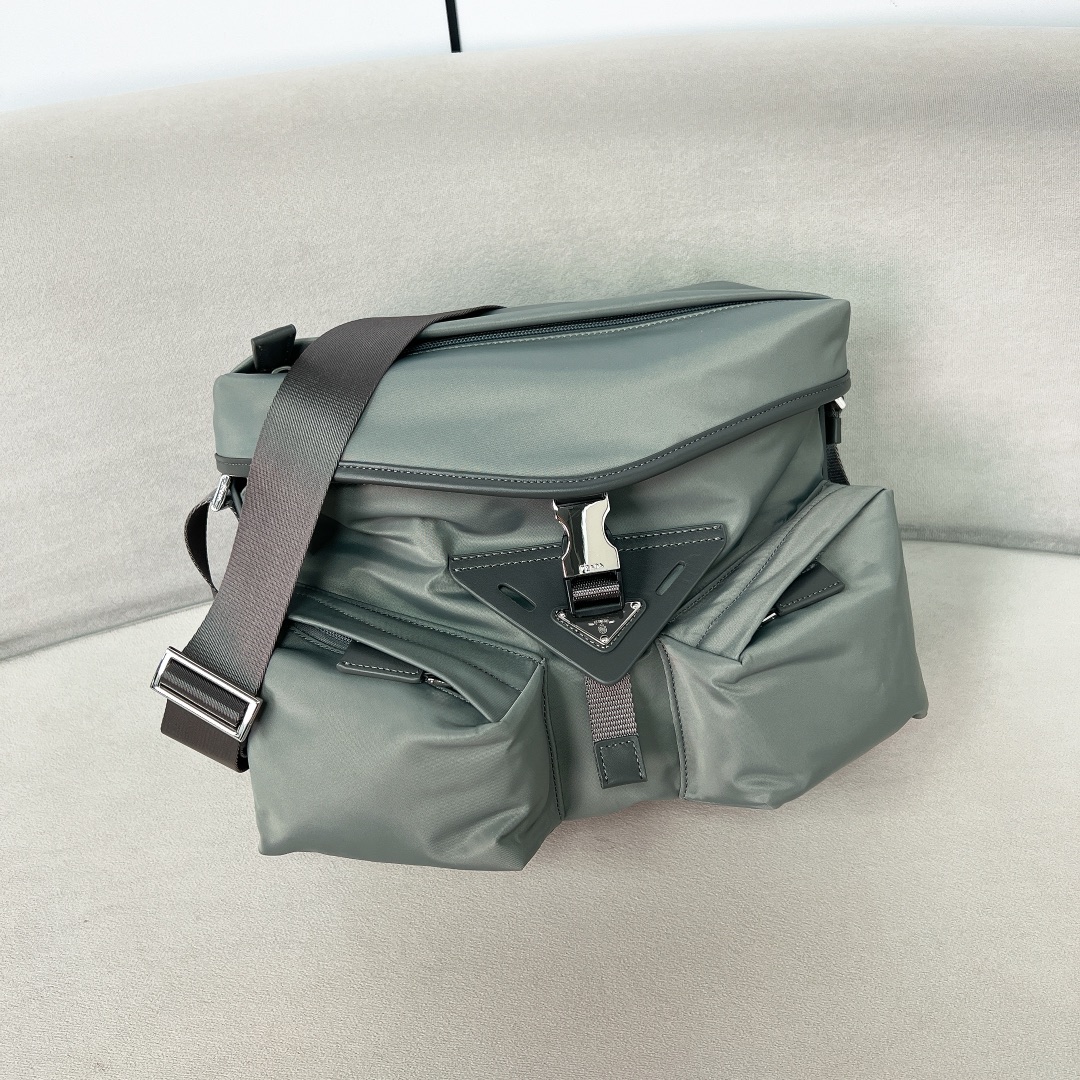TOP PRADA Nylon Shoulder Bag 29x23x15cm - 2 Colour