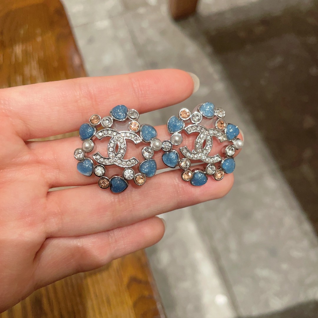 TOP CHANEL Earrings- 2 Colors