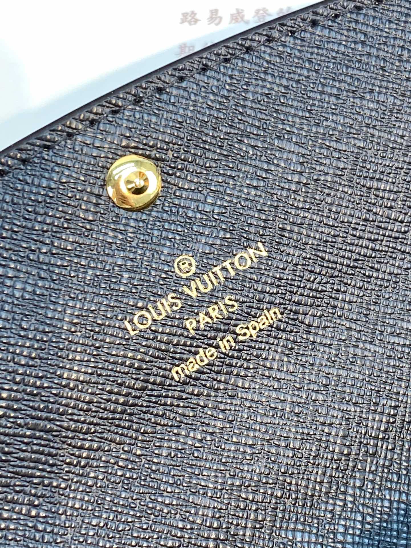 TOP Louis Vuitton LV Emilie Wallet Monogram Reverse Giant Canvas 19x10x2cm - Khaki/Brown