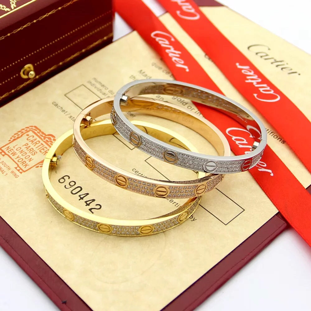 TOP Cartier Love Bracelet w Small Stones