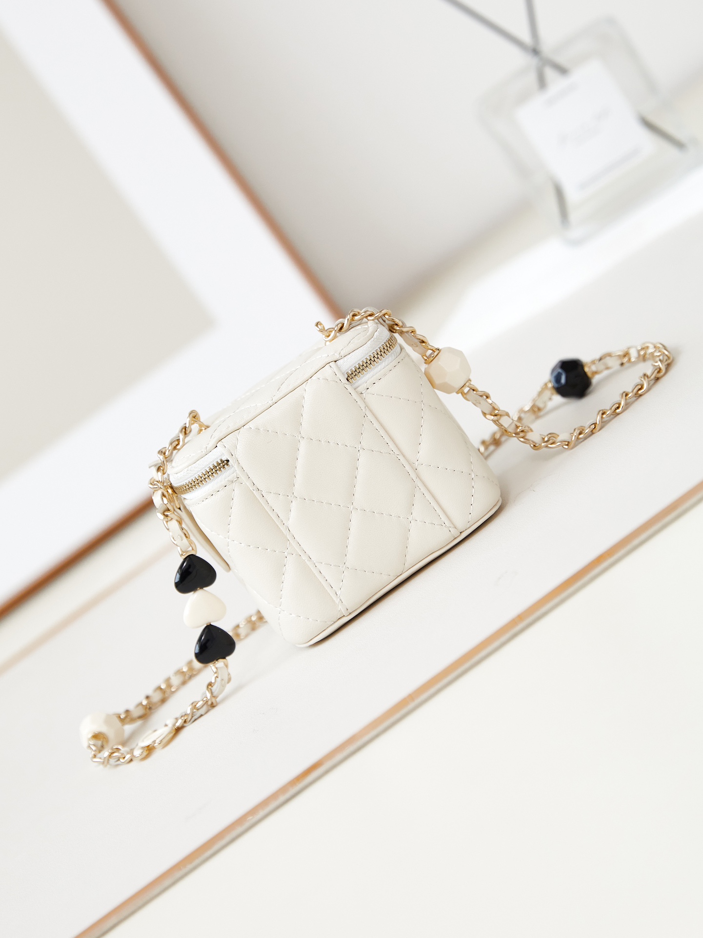 TOP CHANEL 23p Enamel Buckle Vanity Case 8.5*11*7cm - 5 Colour