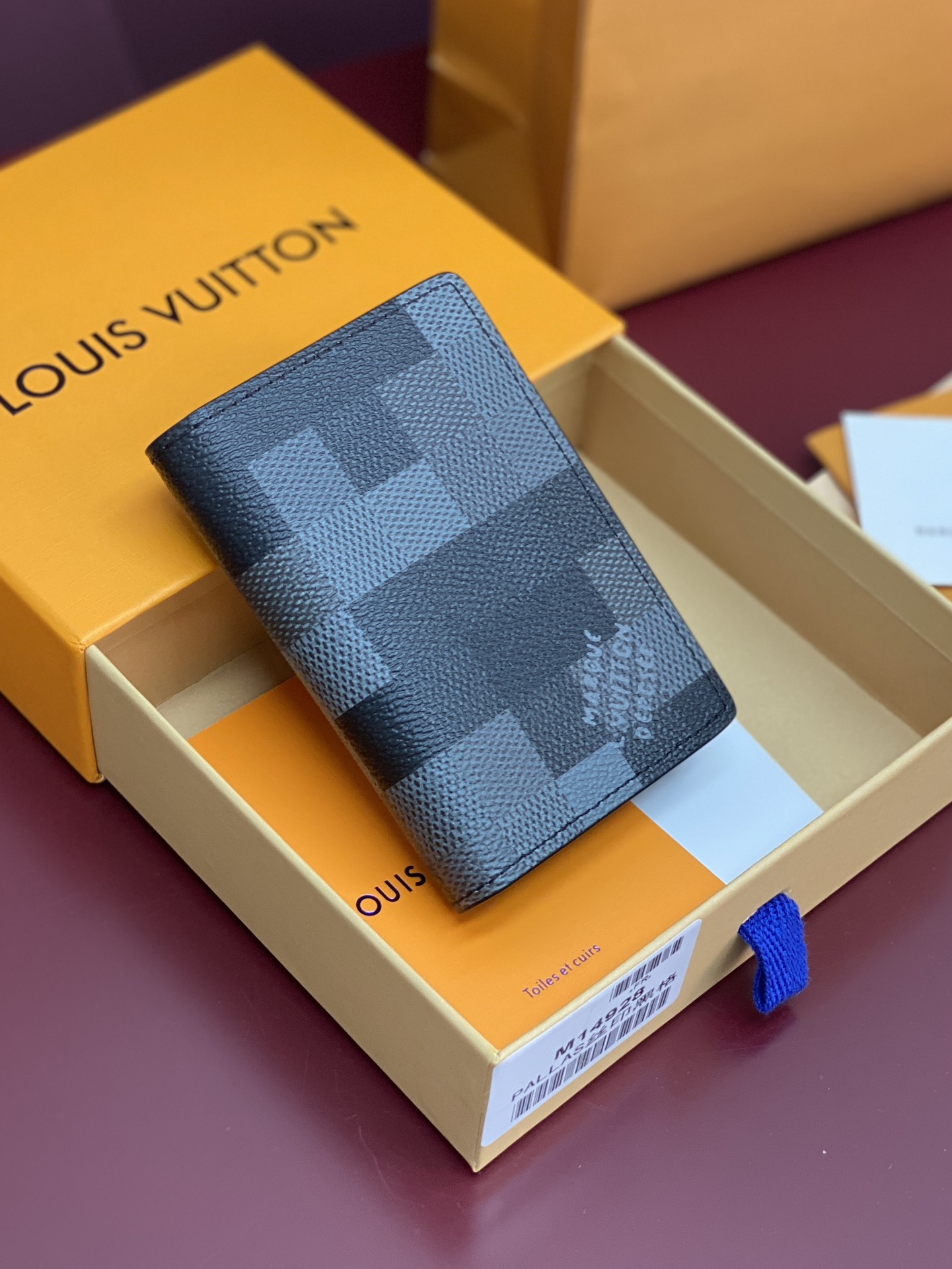 TOP Louis Vuitton LV Damier Graphite Printed Card Holder Damoflage Canvas 8x11x1cm - Black