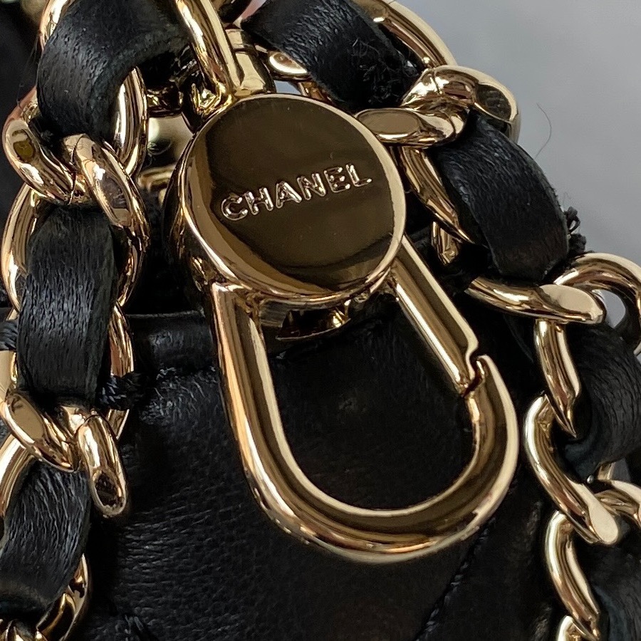 TOP CHANEL Moon Bag - GHW - Black