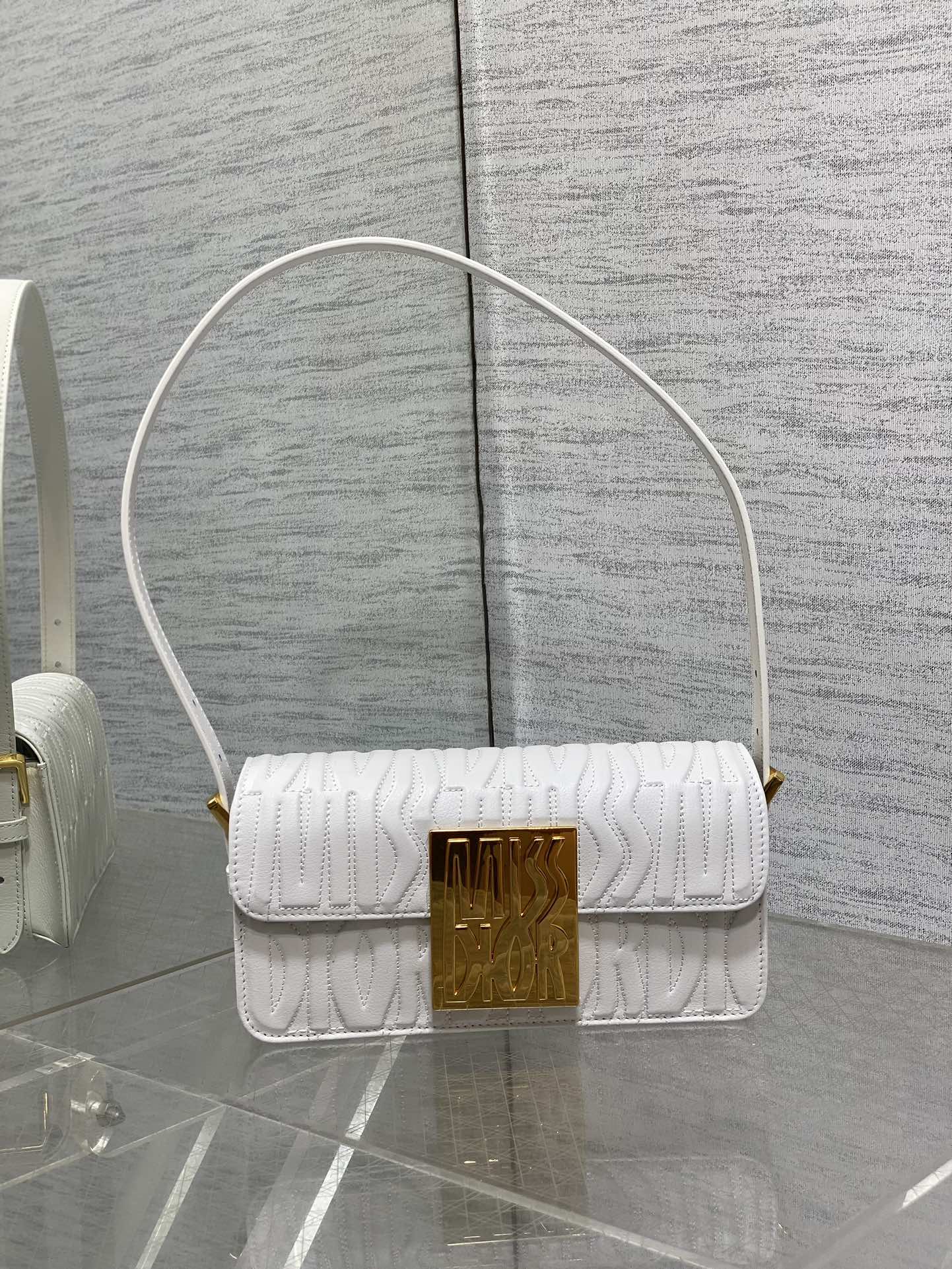 TOP Christian Dior Miss Dior Flap Bag 18×6.×11cm -2 Colors