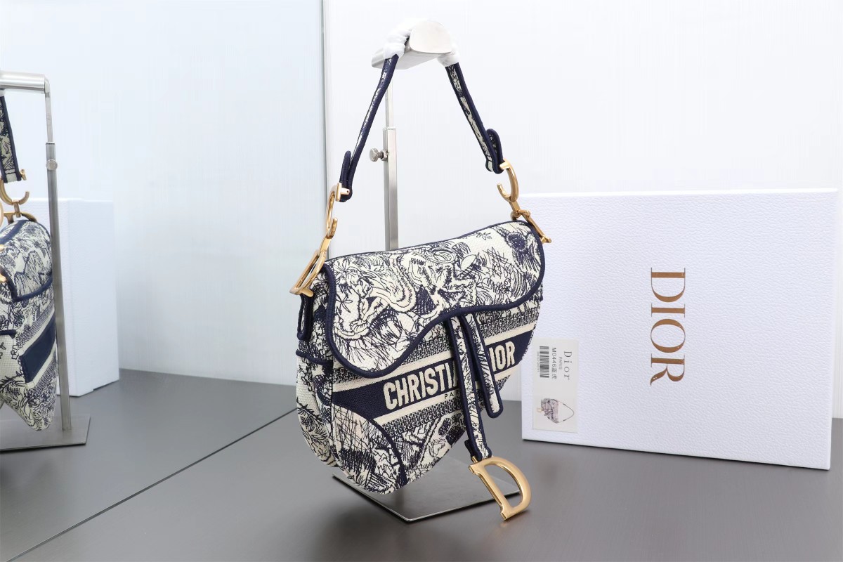 TOP Christian Dior Saddle Bag Patchwork Embroidered Bag 25 cm - GHW
