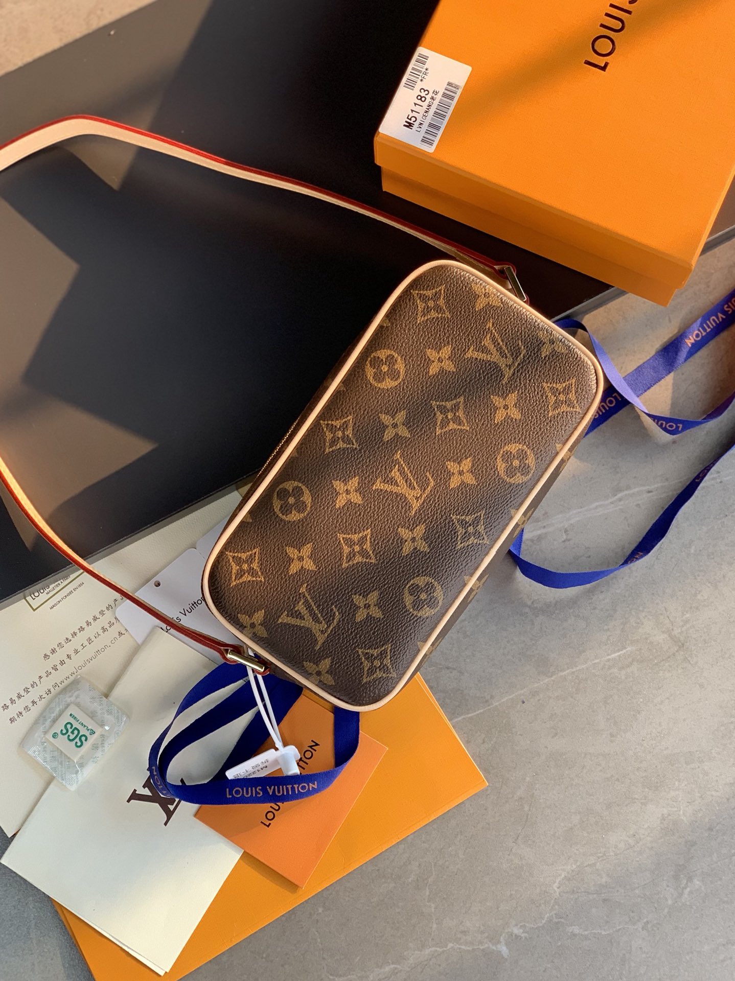 TOP Louis Vuitton LV Vintage Monogram Underarm Bag 22x6x11.5cm - Brown
