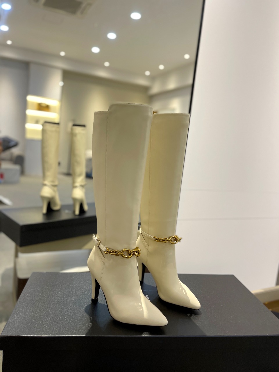 TOP Yves Saint Laurent YSL Long Boots with Chain - 4 Colors
