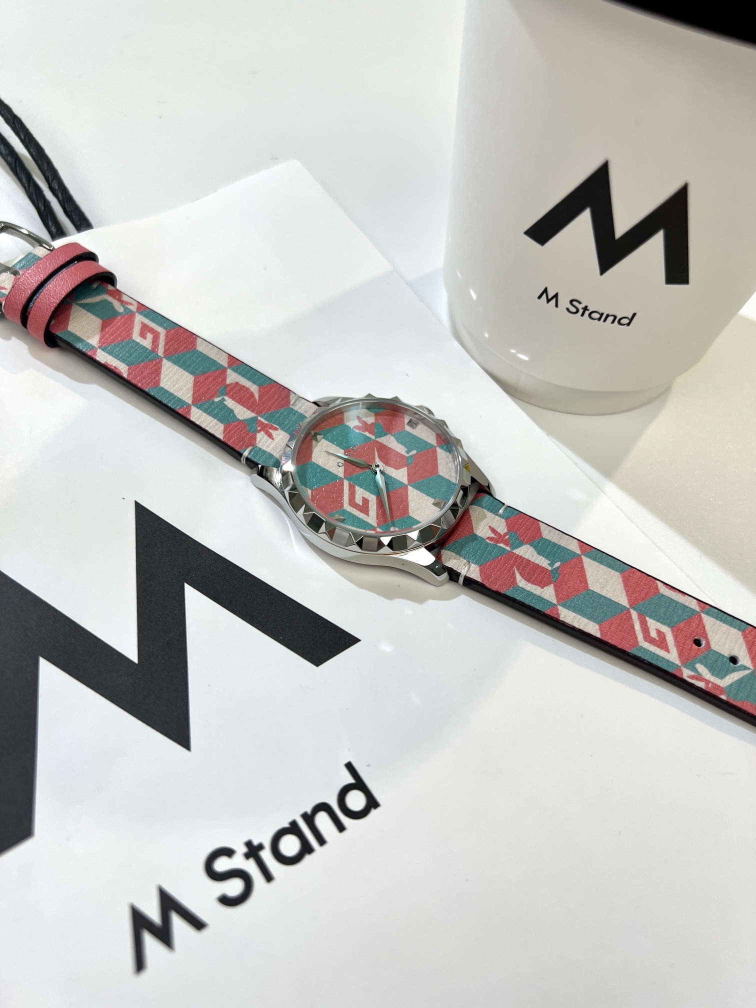 TOP GUCCI G-Timeless Series Bunny Print W Bowl Watch 38 mm - 2 Colors