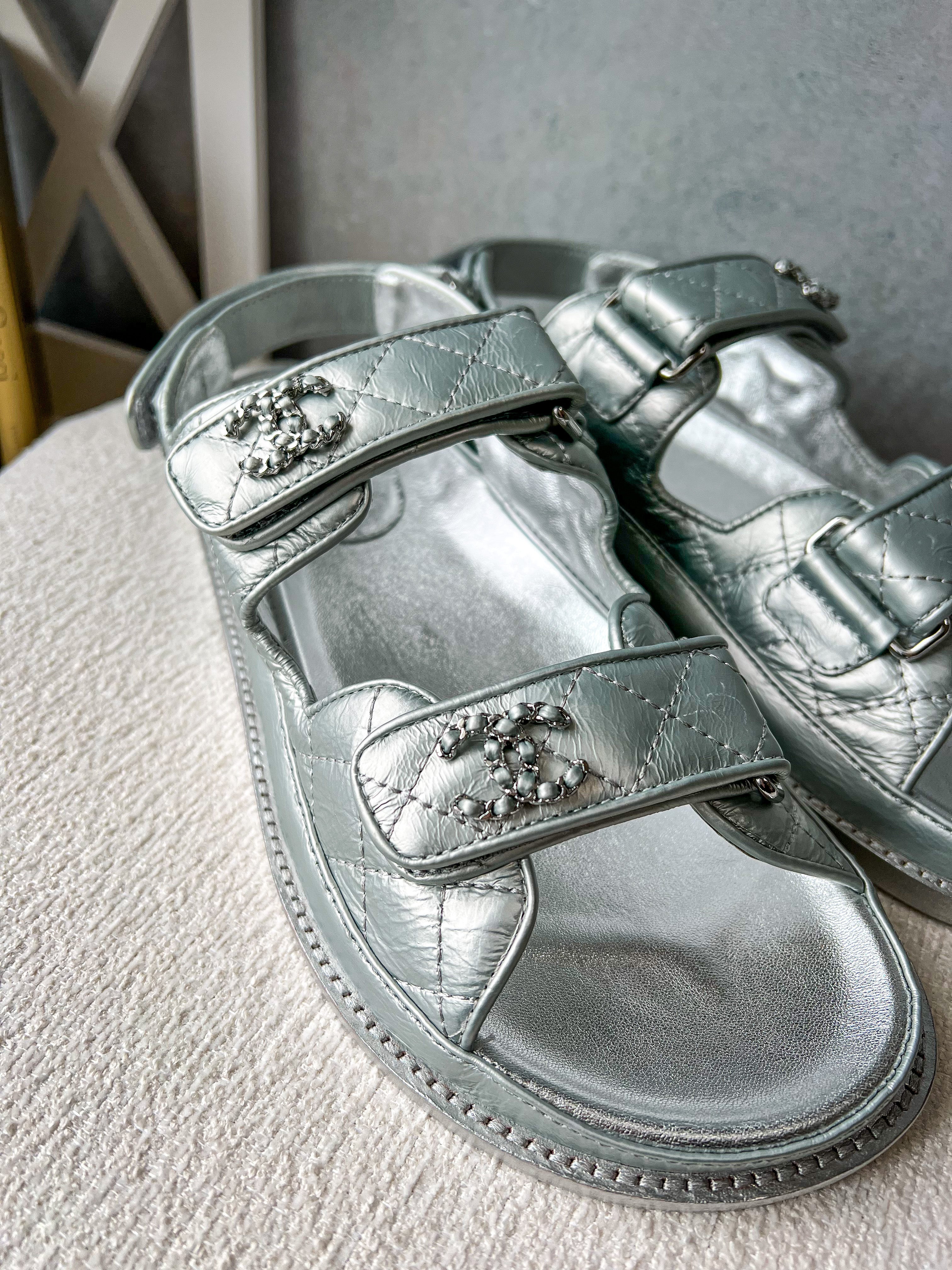 TOP CHANEL Dad Sandals - Metallic Silver