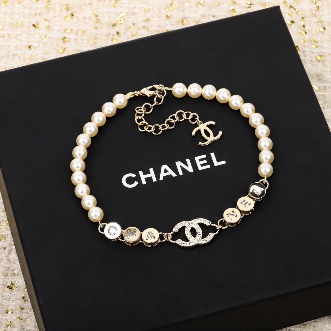 TOP CHANEL Pearl Necklaces - Gold