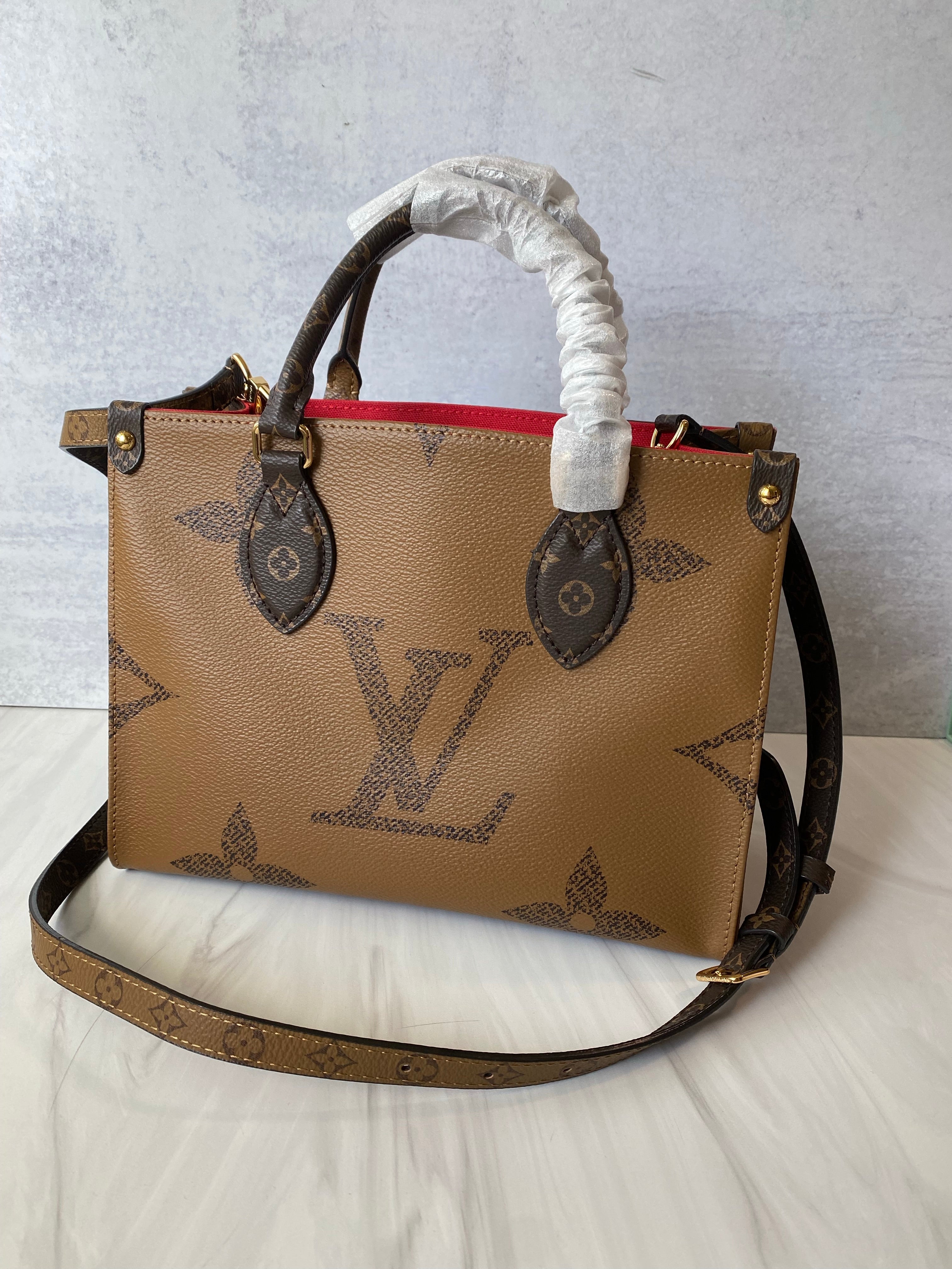 TOP Louis Vuitton LV £V Reverse Monogram On The Go PM 25X19X11.5cm-Brown