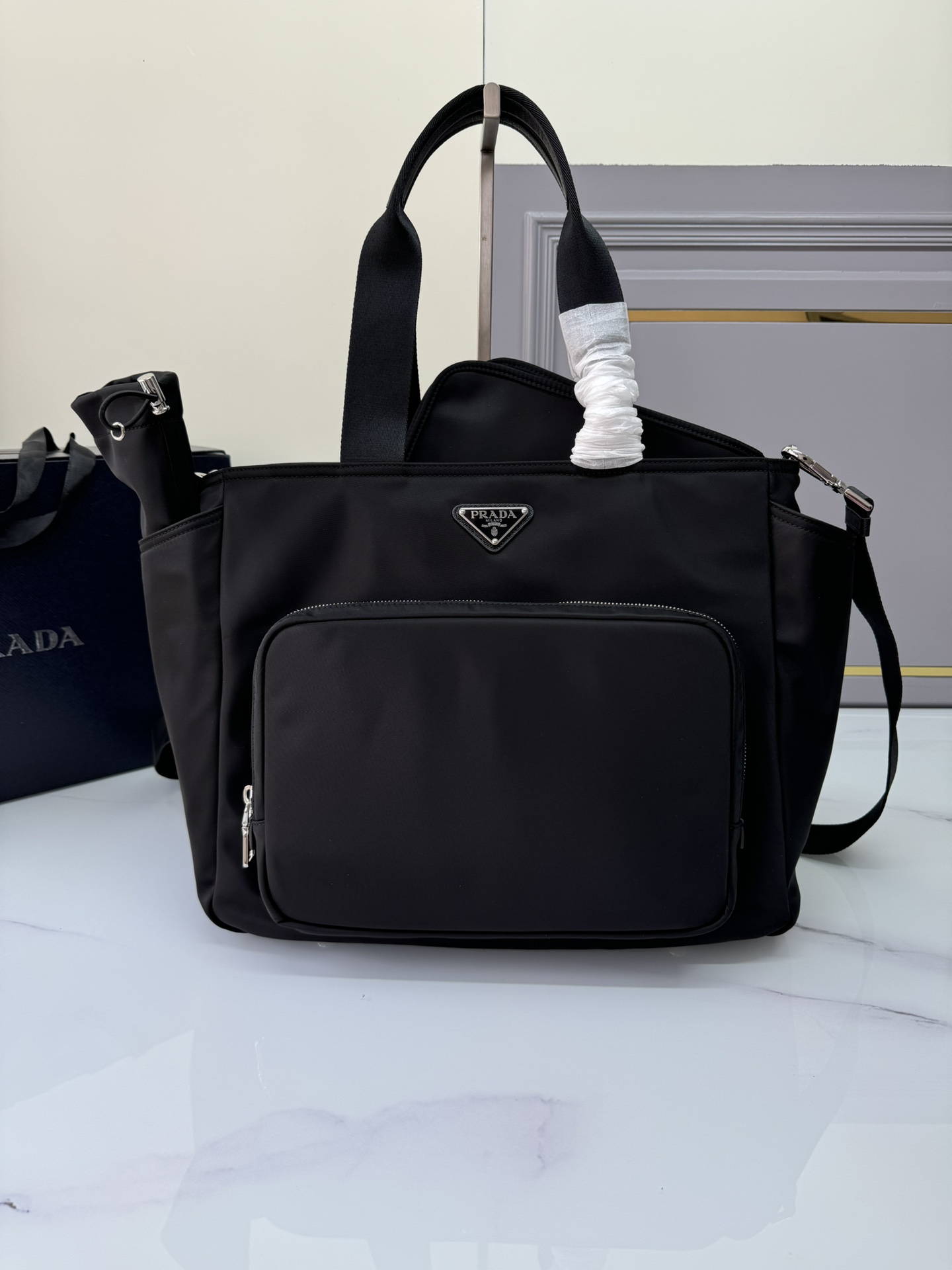 TOP PRADA Classic Nylon Shopping Bag 35x30x17cm - Black