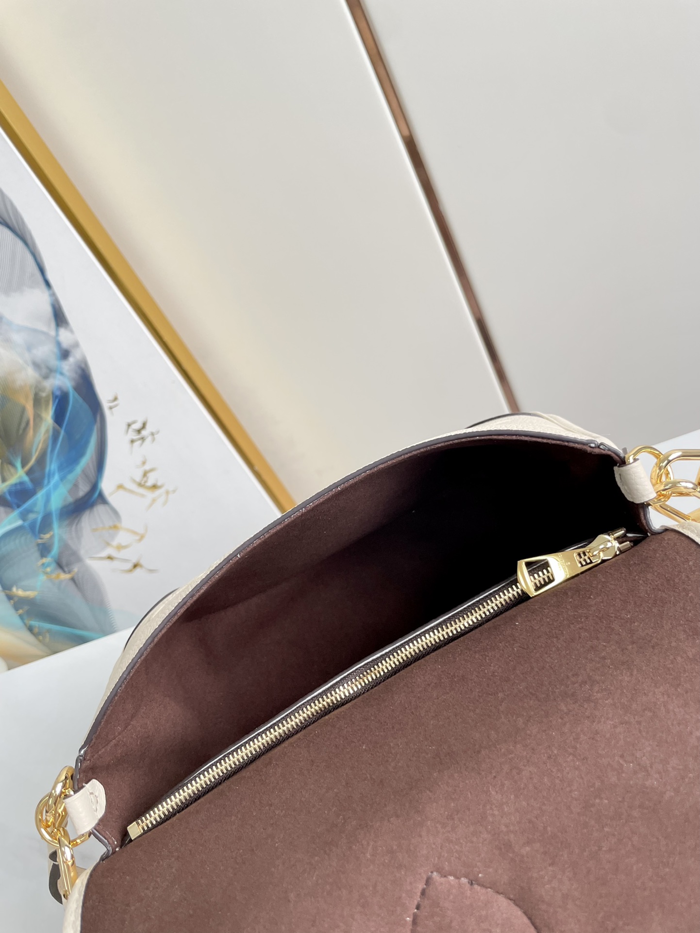 Louis Vuitton Diane M46388