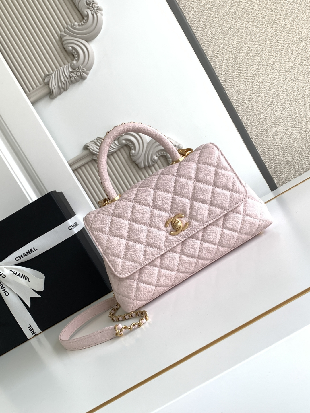 TOP CHANEL CoCo Handle Bag Carviar 23CM - 3 Colors & GHW