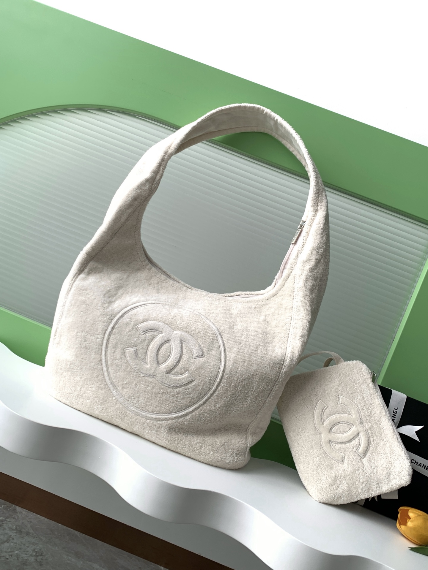 TOP CHANEL Coco Beach Bag 38-58-20 cm - 2 Colors