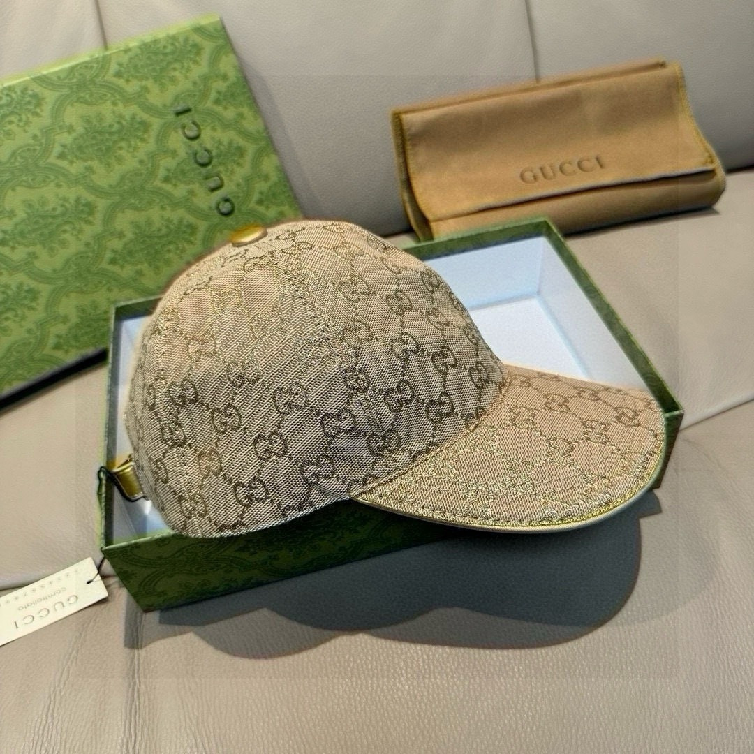 TOP GUCCI Baseball Cap Gold Thread Logo - Khaki