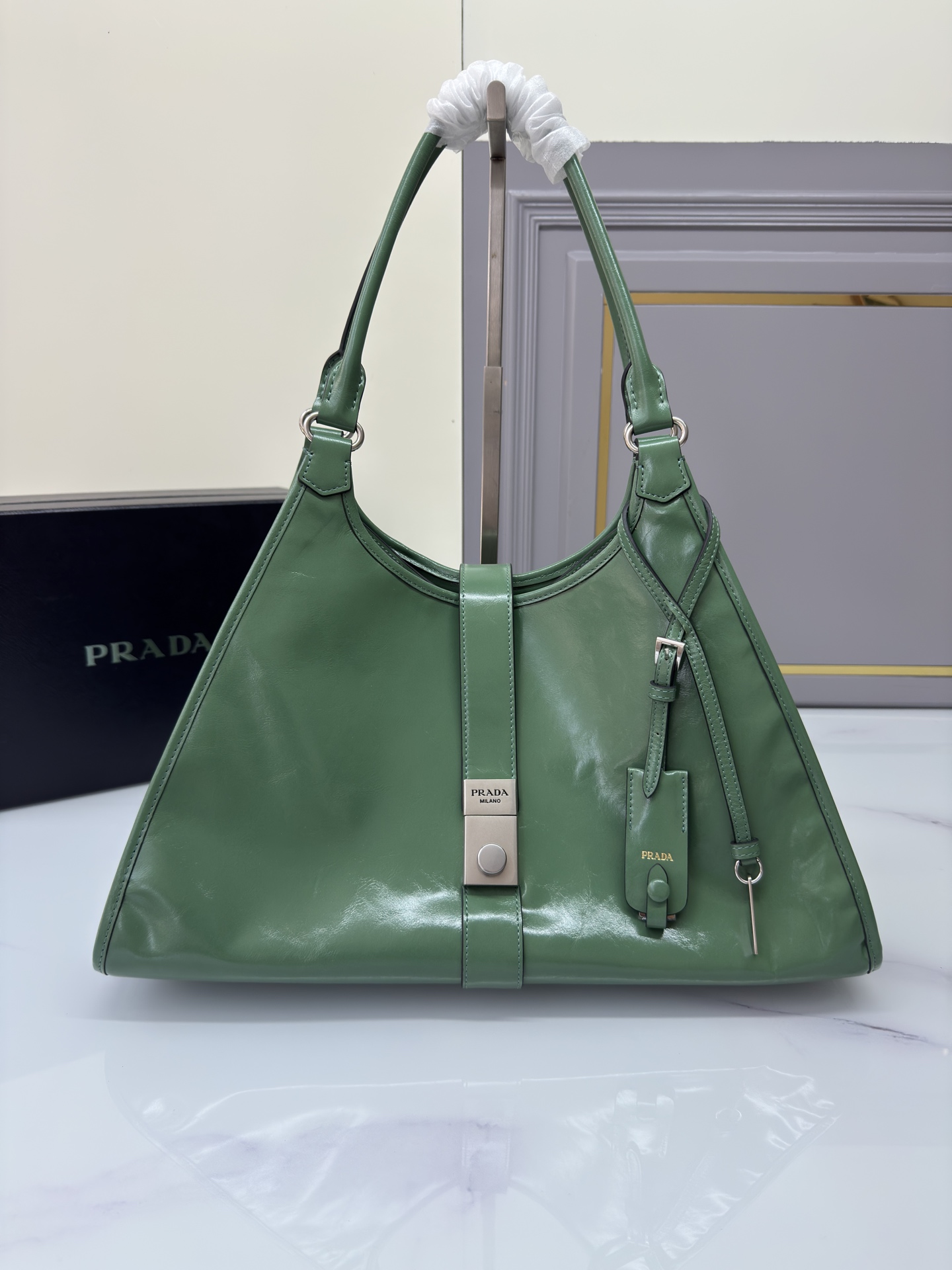 TOP PRADA Handbag Oil Wax 39*24.5*14cm - 3 Colour