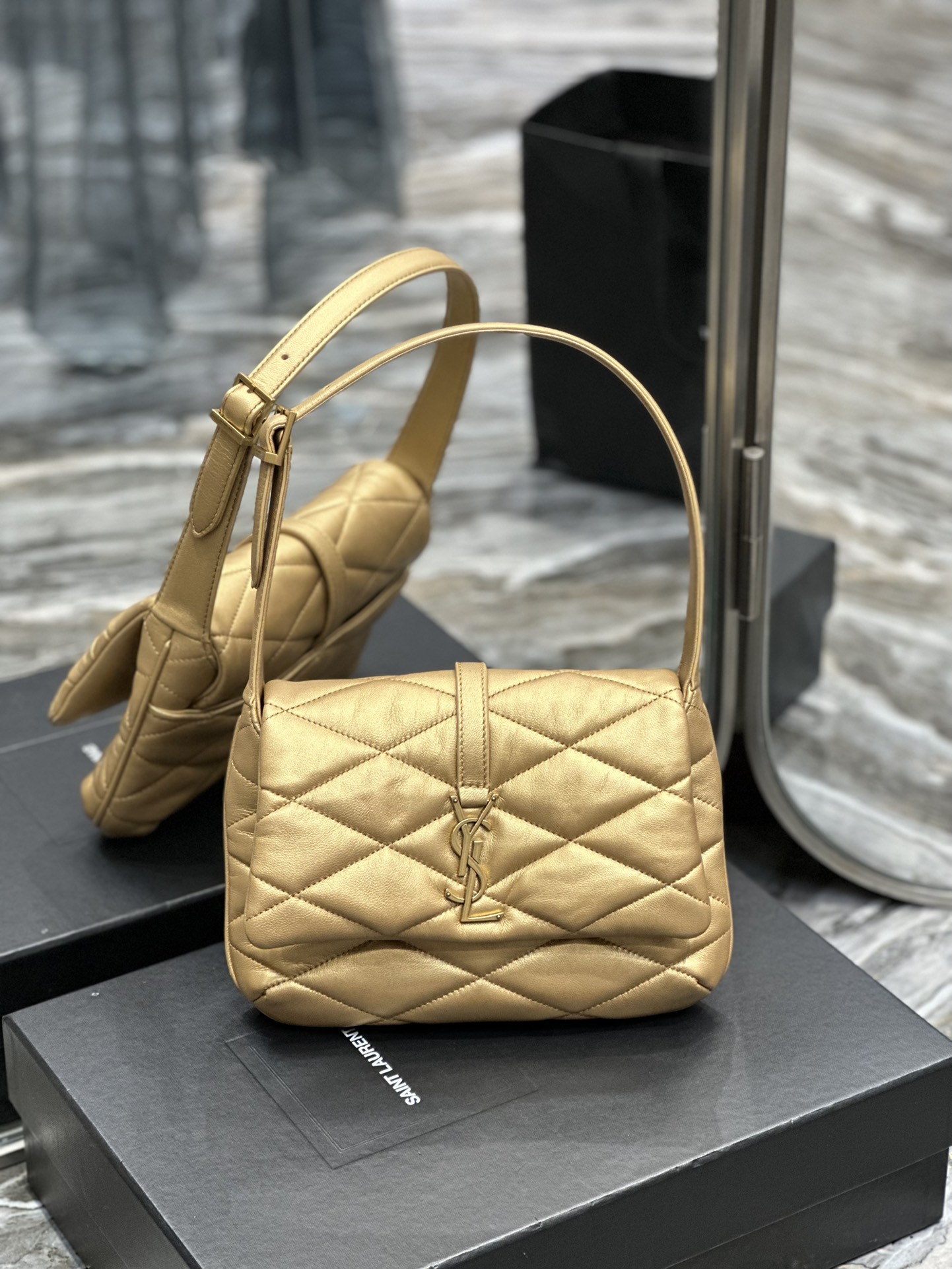 TOP Yves Saint Laurent YSL Le 57 Small Shoulder Bag - Gold