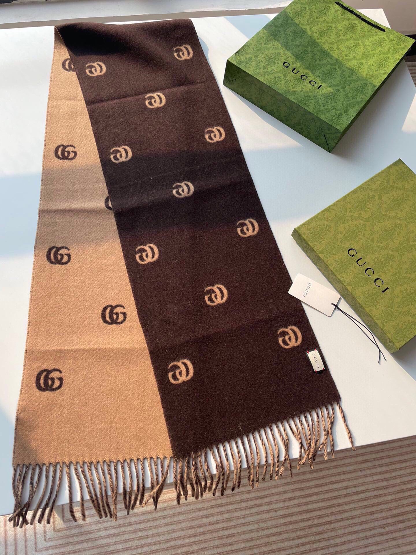 TOP GUCCI GG Cashmere Scarf 35 x 180 cm - Brown and Beige