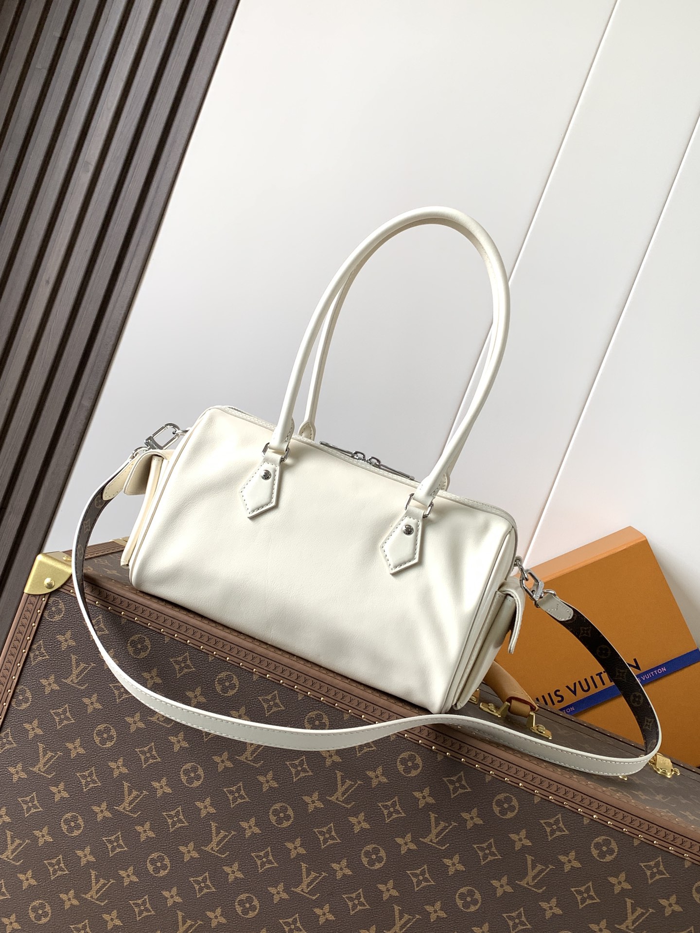 TOP Louis Vuitton LV Vibe Speedy Cargo Bag 28x12x17cm - Beige