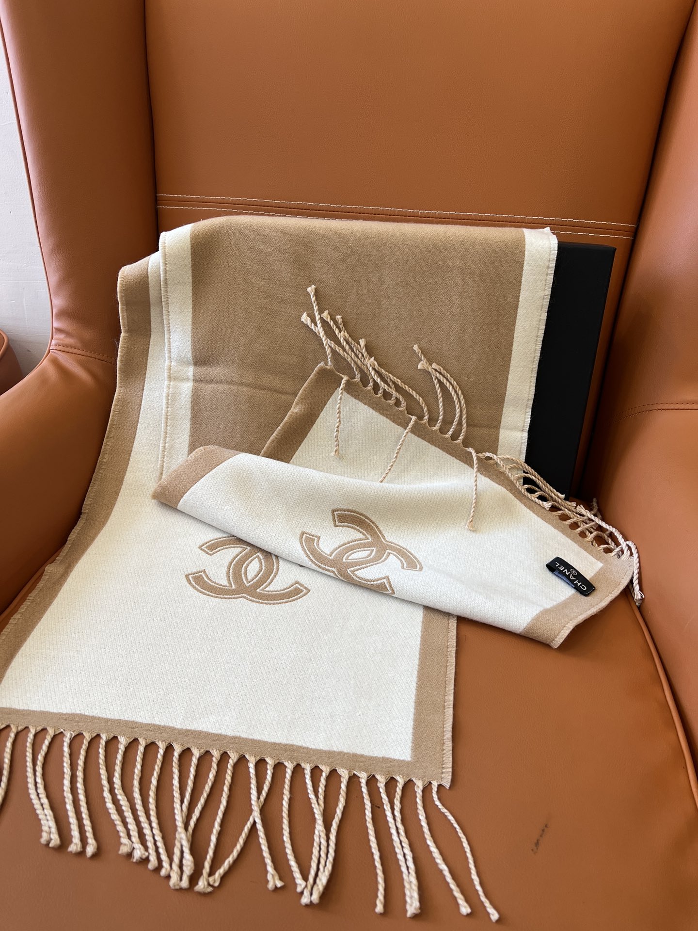 TOP CHANEL CC Wool Scarf 34X184 cm - 2 Color