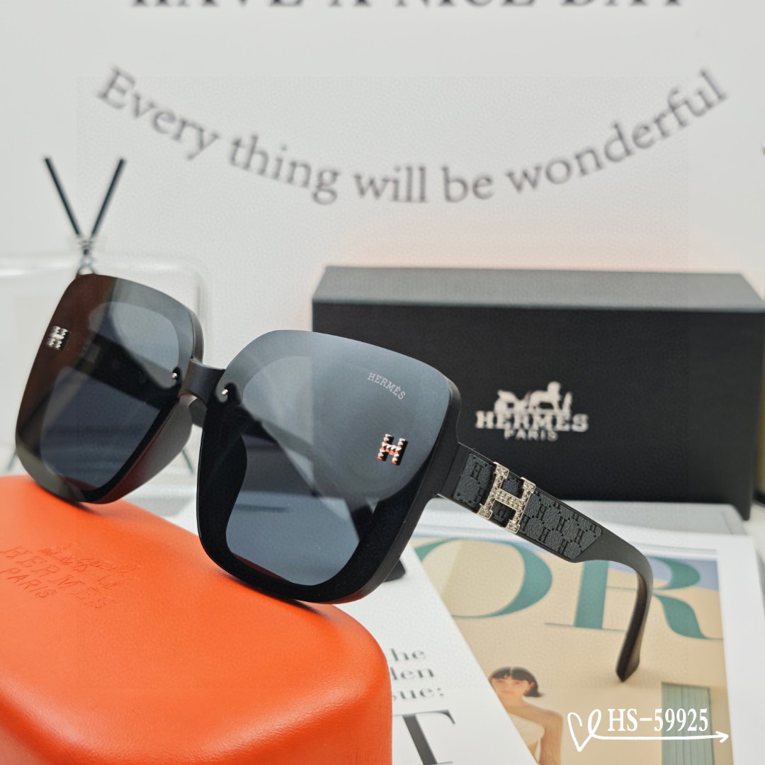 TOP HERMES Sunglasses - 2 Colors