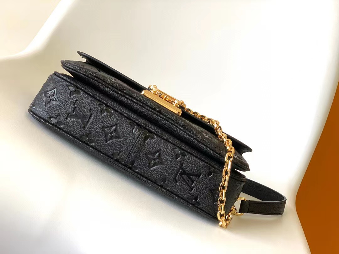 Louis Vuitton Marceau M46200