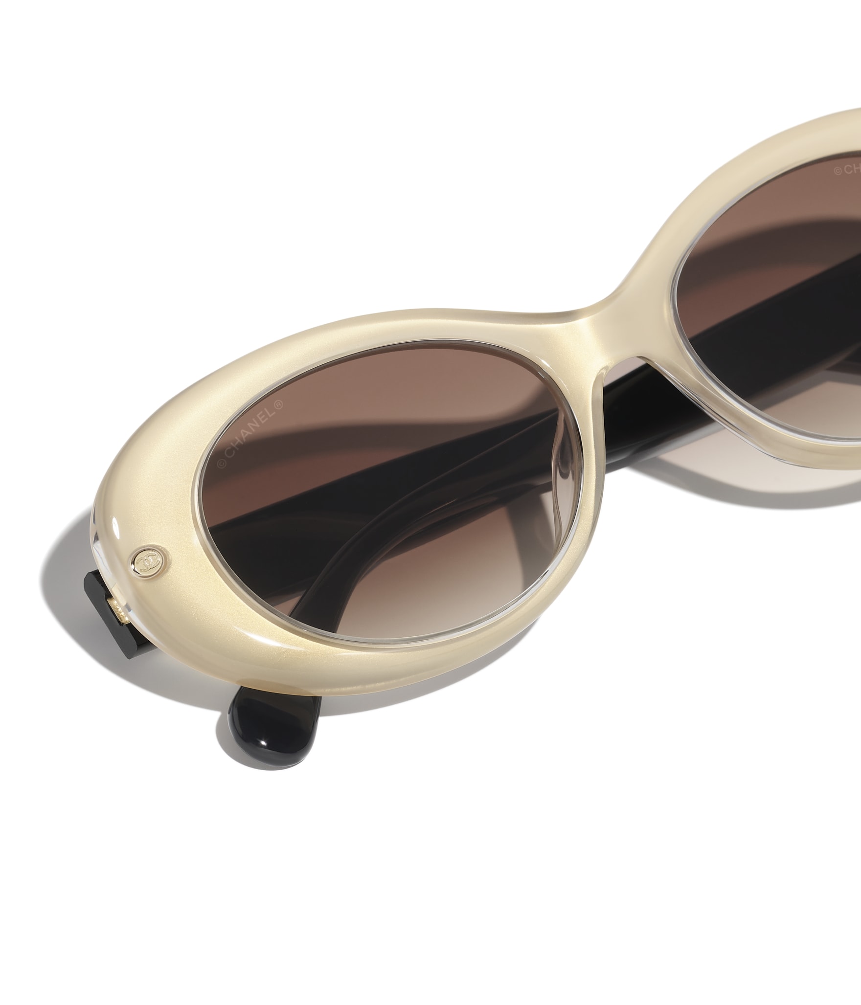 CHANEL Oval Sunglasses A71731X08101S